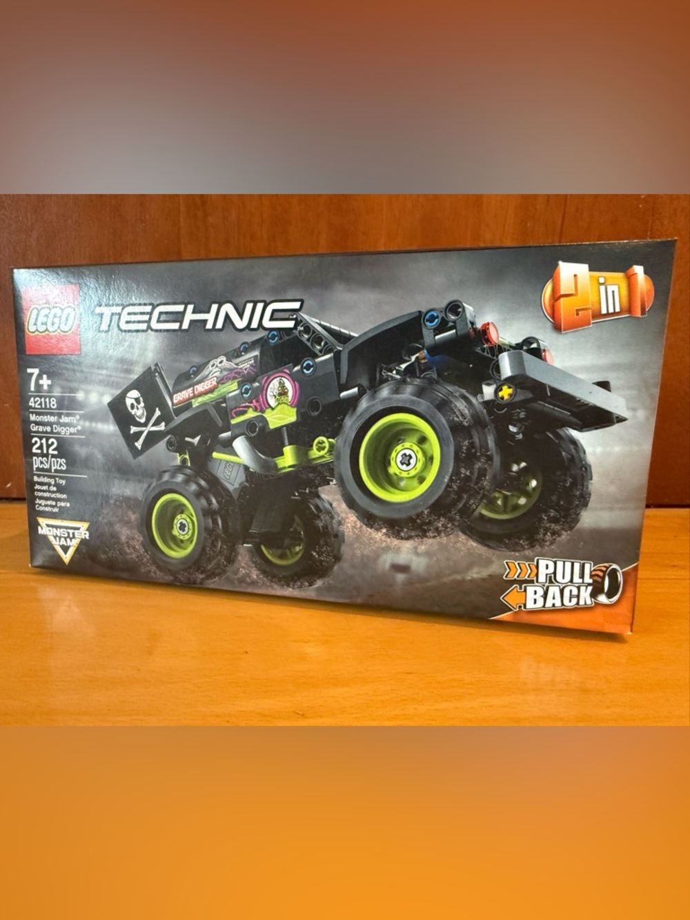 Technics Monster Truck Build Set - grave digger 42118